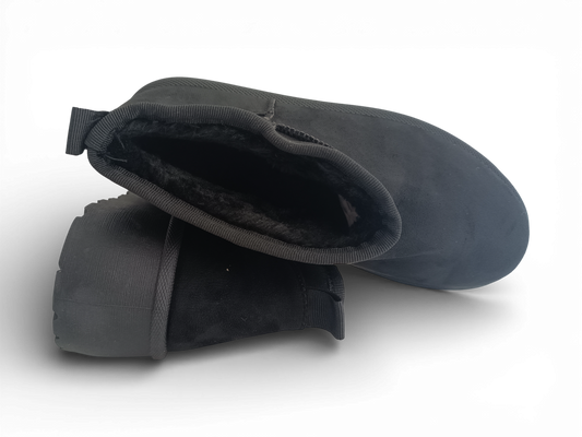 Botín negro con forro interior