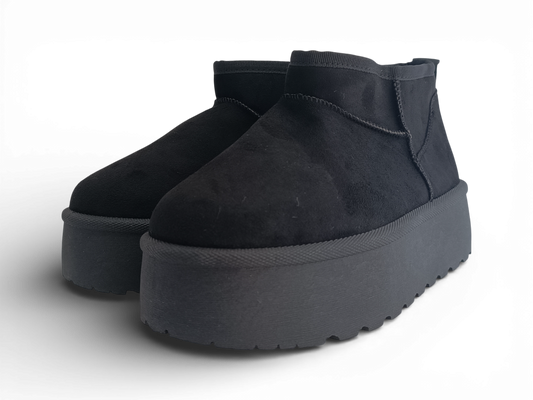 Botín negro con forro interior