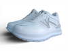 Zapatilla con detalles plateados