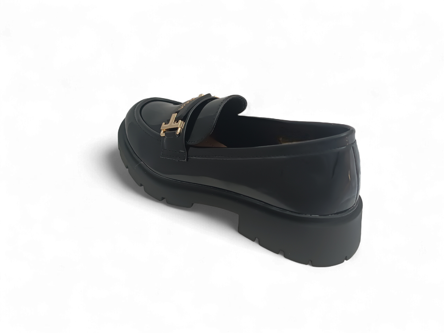 Mocasines Negros Charol con Herraje Dorado