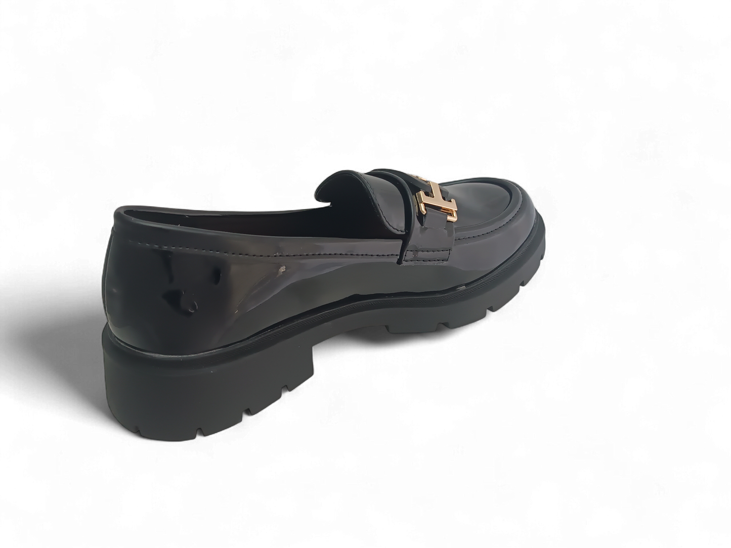 Mocasines Negros Charol con Herraje Dorado