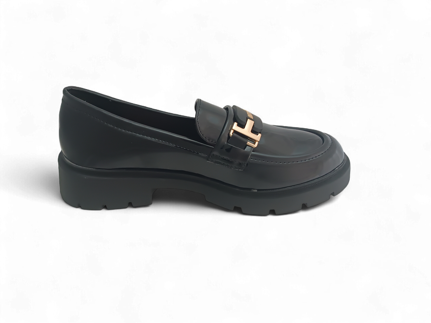 Mocasines Negros Charol con Herraje Dorado