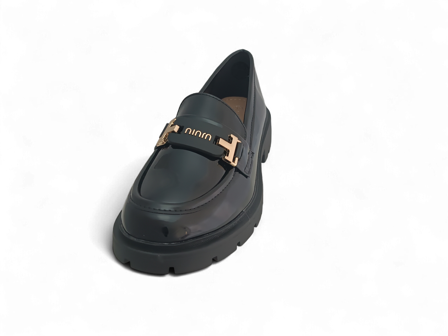 Mocasines Negros Charol con Herraje Dorado