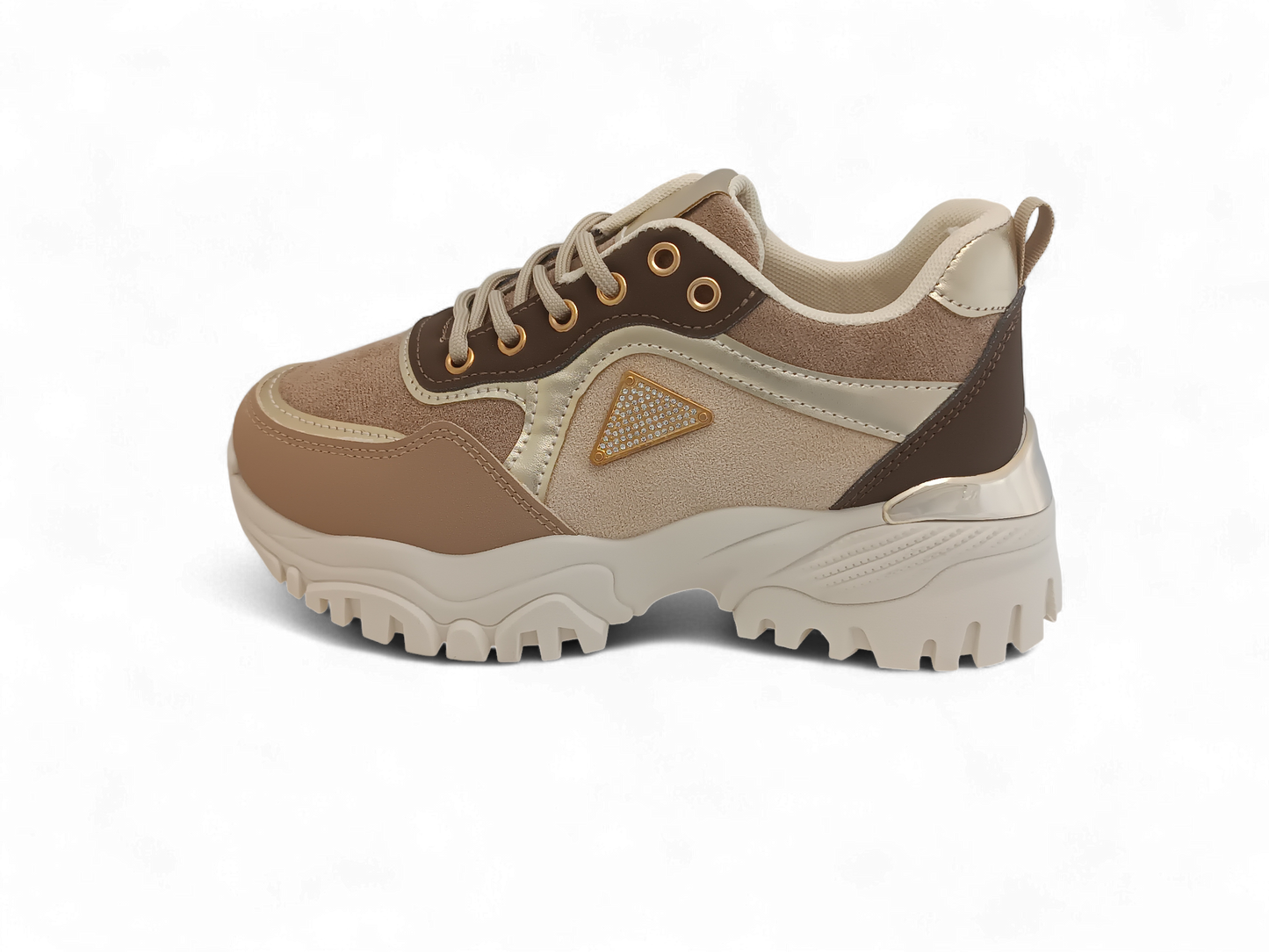 Zapatilla beige con detalles dorados