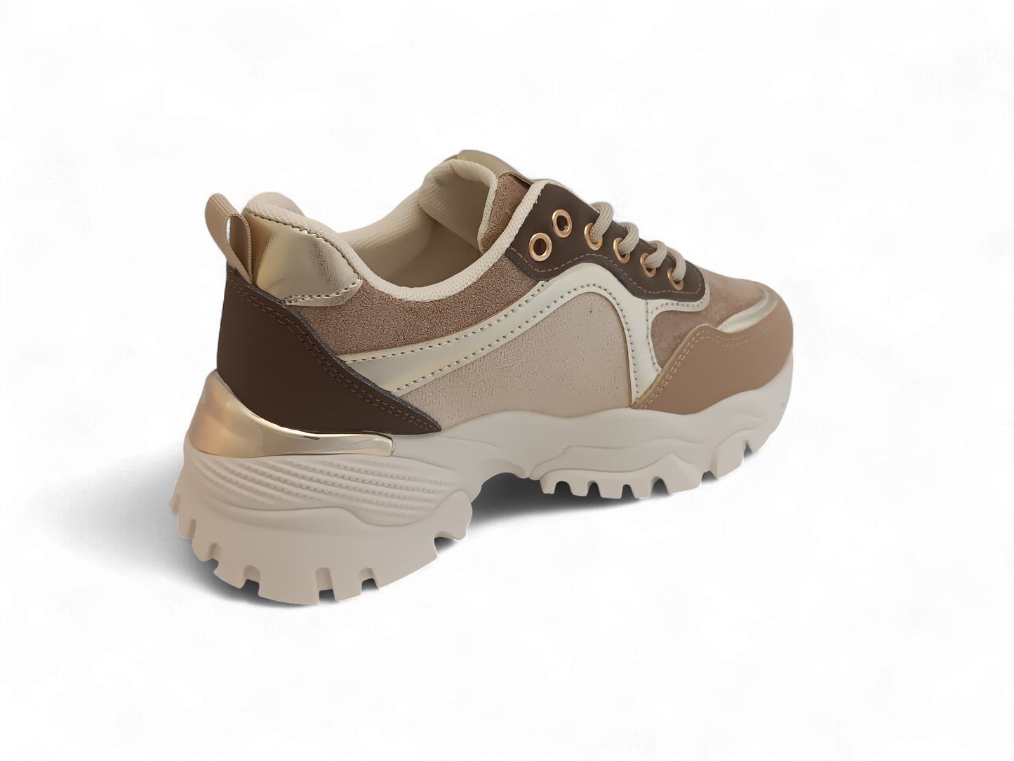 Zapatilla beige con detalles dorados