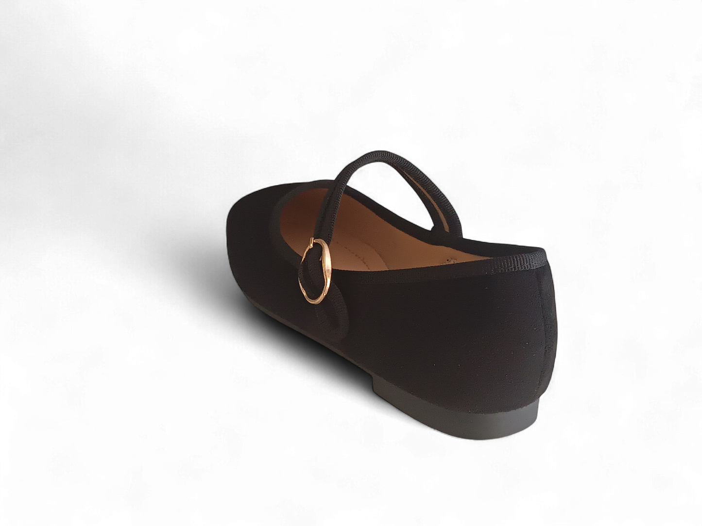 Bailarina negra con correa