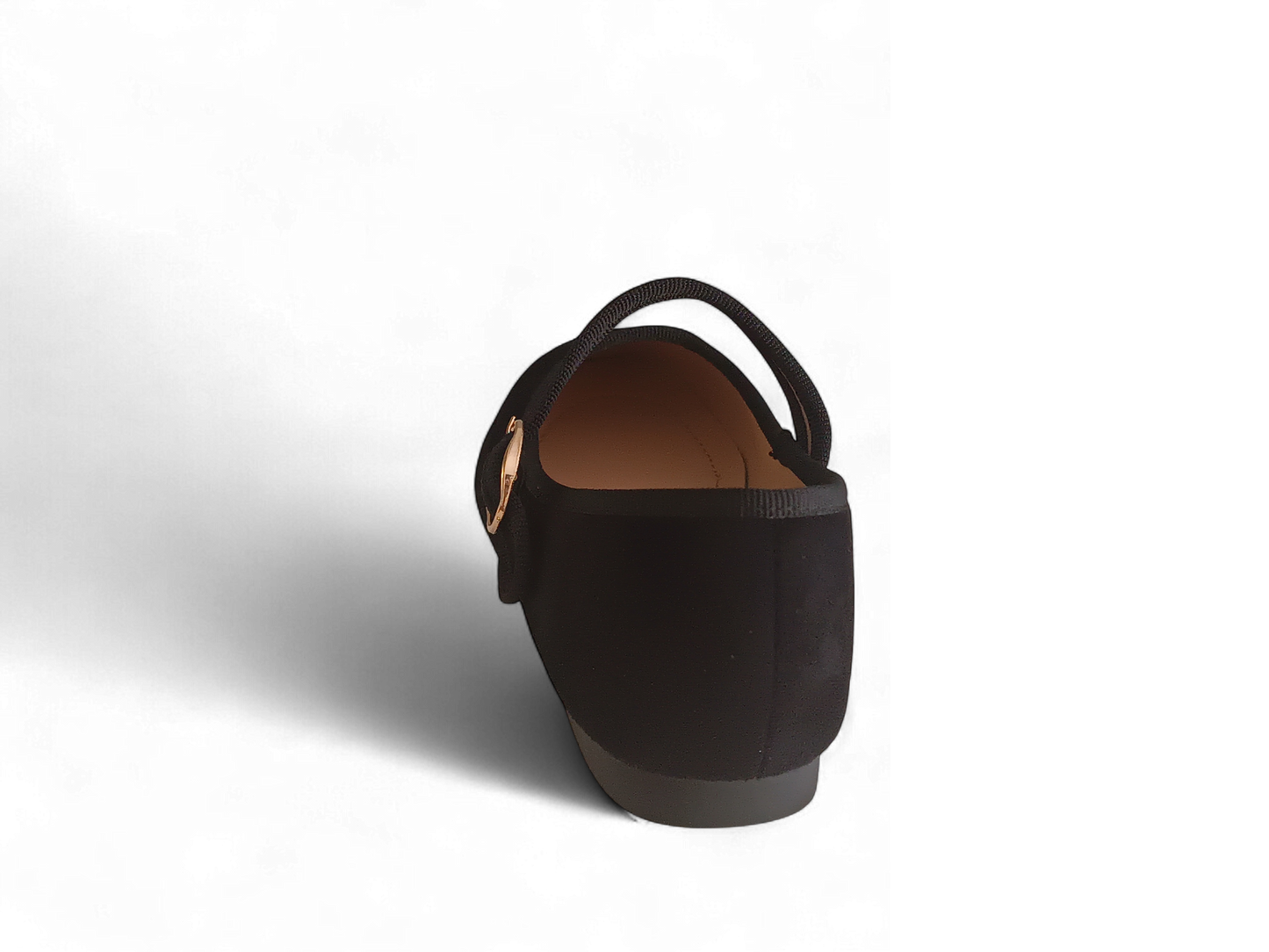 Bailarina negra con correa