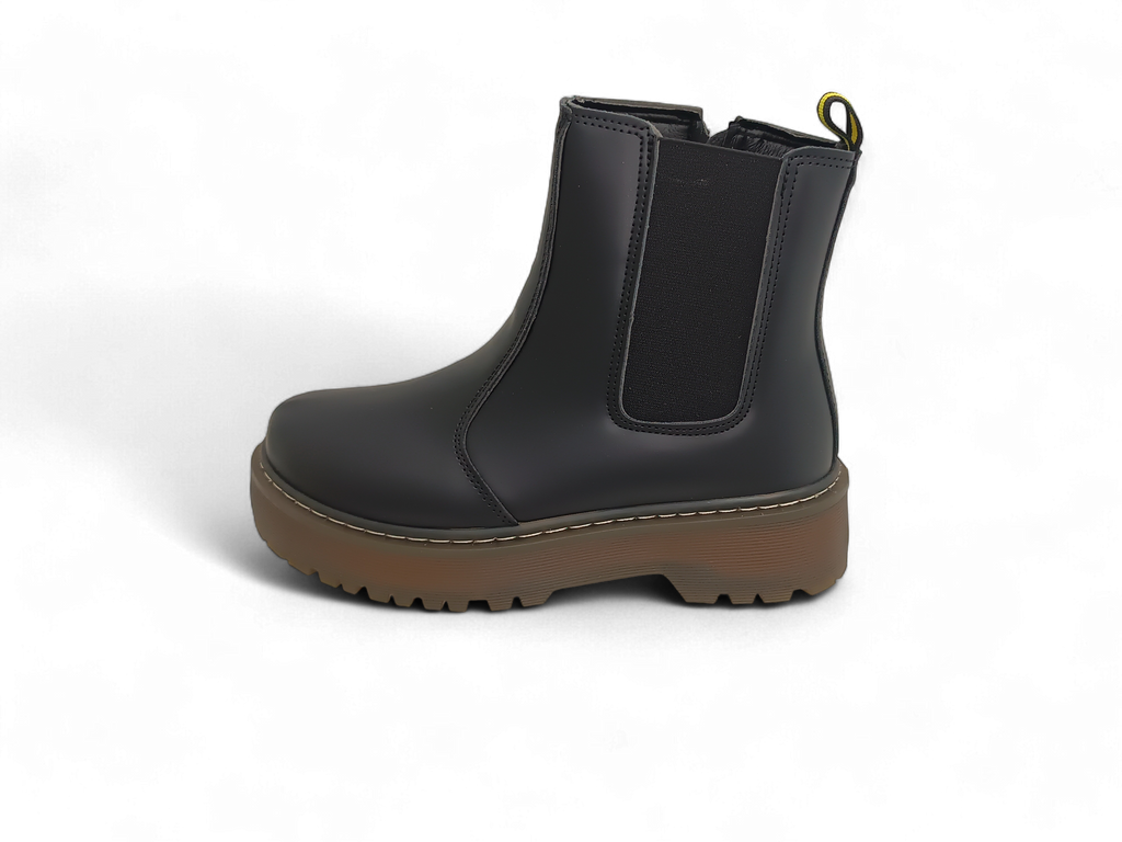 Botín negro de suela gruesa