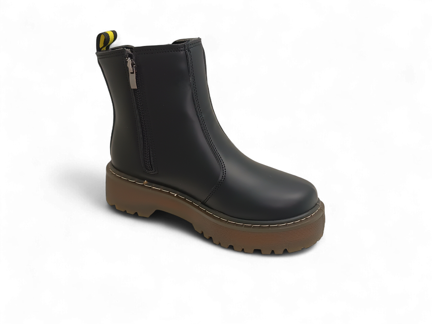 Botín negro de suela gruesa