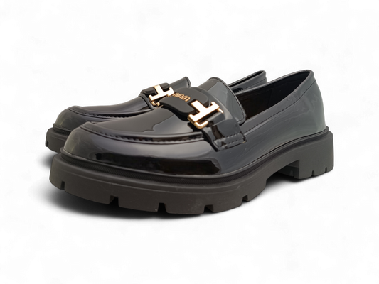 Mocasines Negros Charol con Herraje Dorado