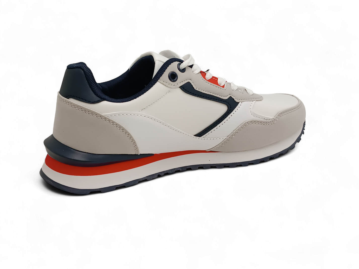 Zapatillas deportivas en blanco y beis