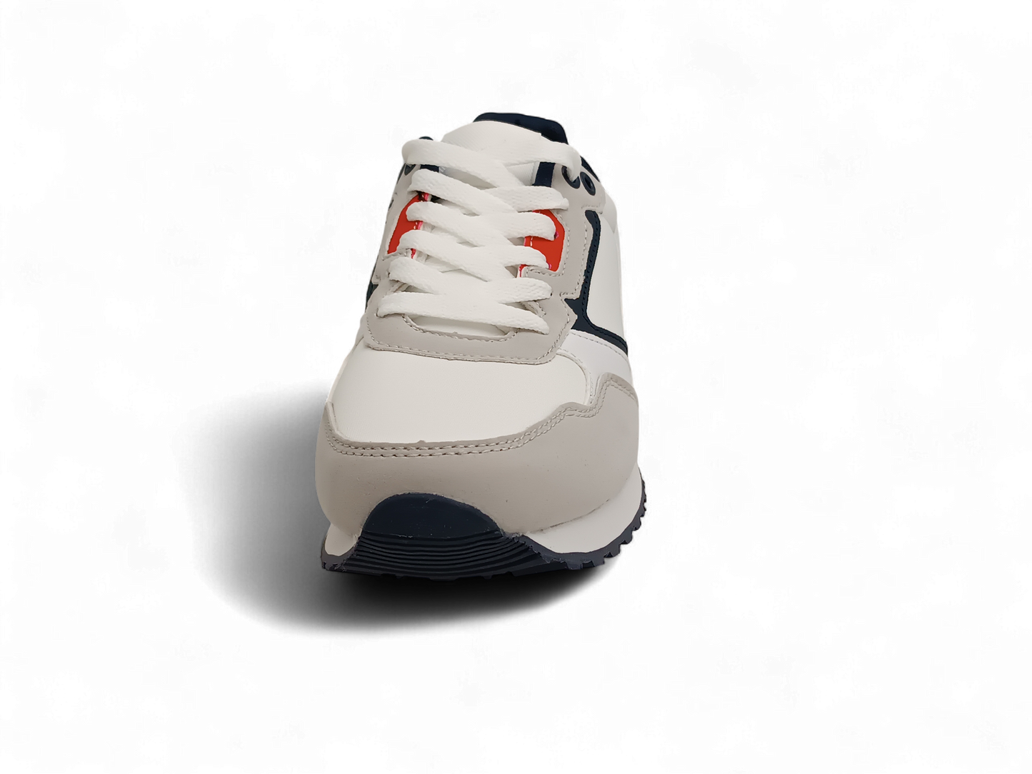 Zapatillas deportivas en blanco y beis