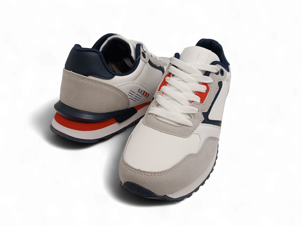 Zapatillas deportivas en blanco y beis